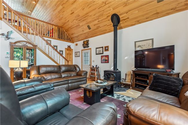 Living Room | Image 13