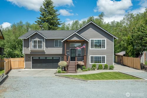 933 E Sharon Ave, Burlington, WA, 98233-2346 | Card Image