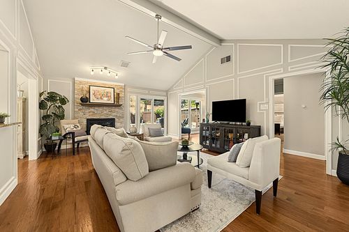 932 Edgefield Trl, Flower Mound, TX, 75028-1305 | Card Image