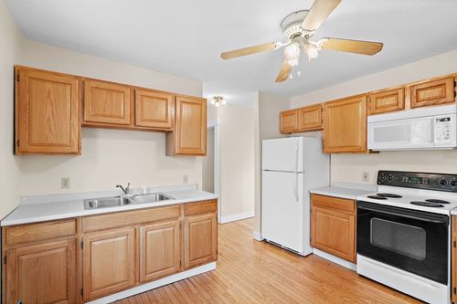 2-78 Essex St, Marlborough, MA, 01752-2917 | Card Image