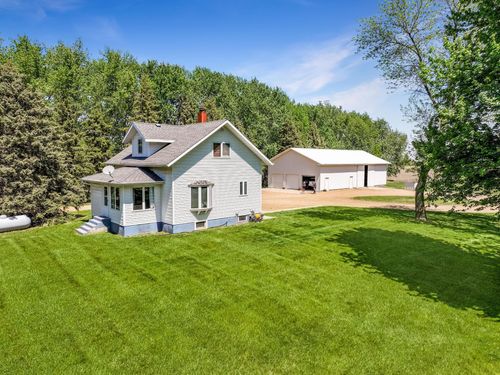 27636 330th Ave, Westbrook, MN, 56183-2035 | Card Image