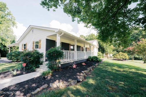 912 Naples Rd, Knoxville, TN, 37923-2722 | Card Image
