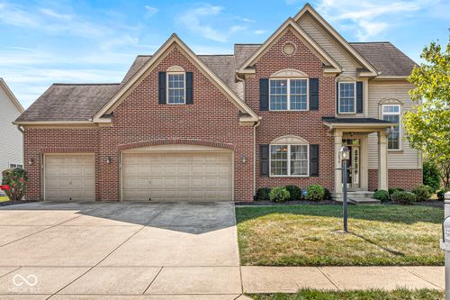 1273 Balsam Fir Pass, Avon, IN, 46123-6855 | Card Image