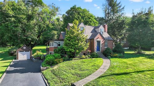 2895 Grandview Dr, Allison Park, PA, 15101-2311 | Card Image