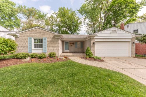 1670 Gloucester St, Plymouth, MI, 48170-1018 | Card Image