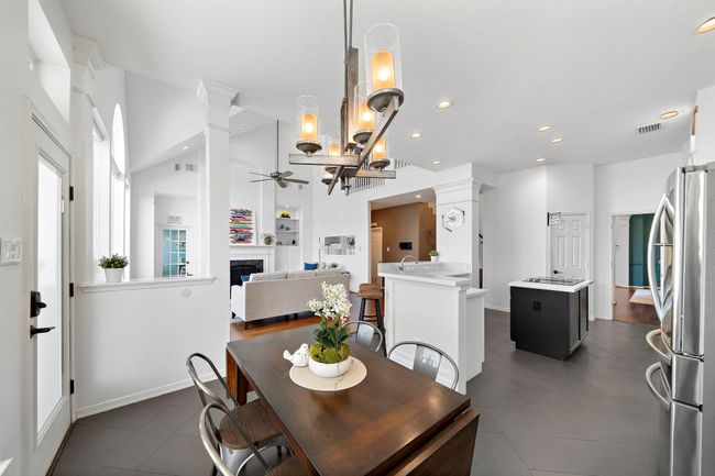 6310 Hidden Crest Way, House other with 5 bedrooms, 4 bathrooms and 2 parking in Sugar Land TX | Image 13