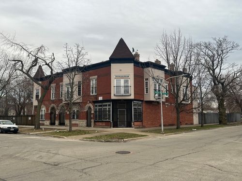 3-3921 W Huron St, CHICAGO, IL, 60624-1003 | Card Image