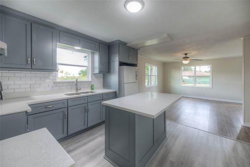 259 Barry Dr, Livingston, TX, 77351-7838 | Card Image