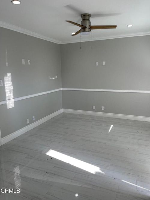 1150 Pittsfield Ln, Ventura, CA, 93001-3867 | Card Image