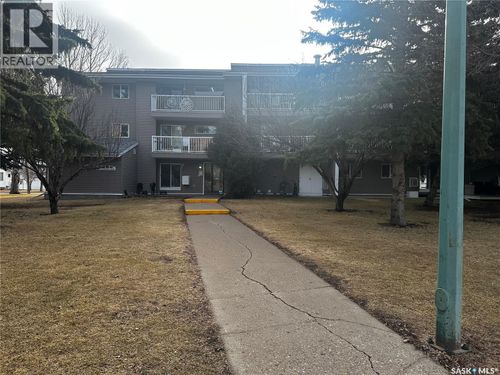 302-1808 Eaglesham Ave, Weyburn, SK, S4H3A8 | Card Image