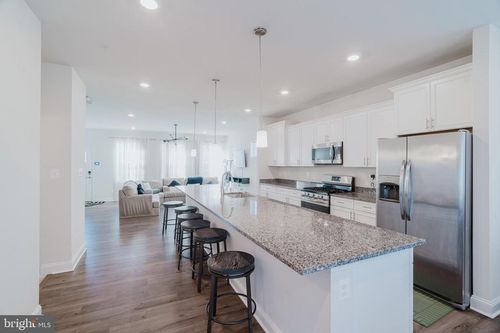 45397 Englewood Way, CALIFORNIA, MD, 20619-3518 | Card Image