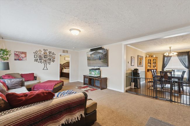 24922 N Hampton Dr, House other with 4 bedrooms, 3 bathrooms and null parking in Flat Rock MI | Image 9