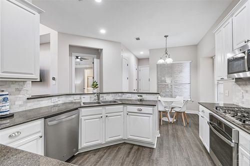 1460 Bristol Ln, Lewisville, TX, 75077-2864 | Card Image