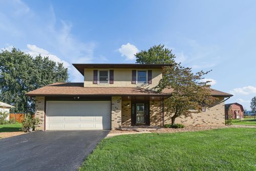 82 Imperial Dr Sw, Etna, OH, 43062-9431 | Card Image