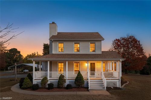 309 Vernon Rd, Reidsville, NC, 27320-8439 | Card Image