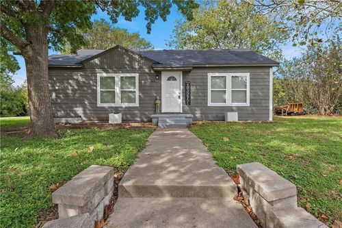 1401 E Texas Ave, Mart, TX, 76664-1531 | Card Image