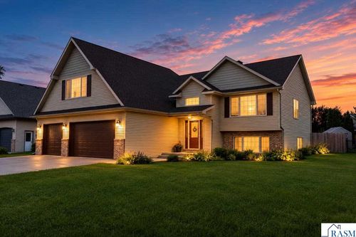 608 Colodoro Ln, Eagle Lake, MN, 56024-3401 | Card Image