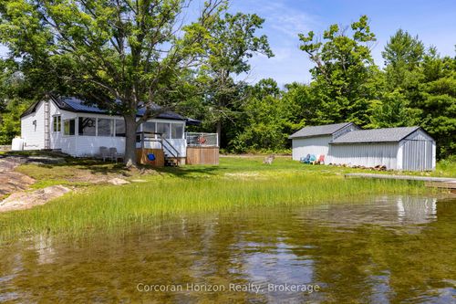 68 Wolverine Beach Rd, Honey Harbour, ON, P0E1E0 | Card Image