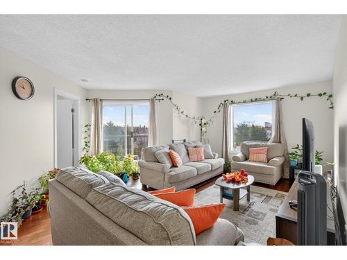402-9620 174 St Nw, Edmonton, AB, T5T6B9 | Card Image