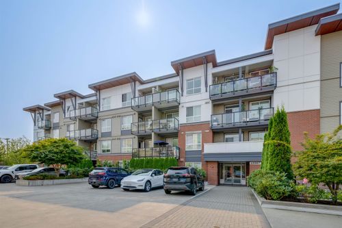 303-19567 64 Ave, Surrey, BC, V3S7H8 | Card Image