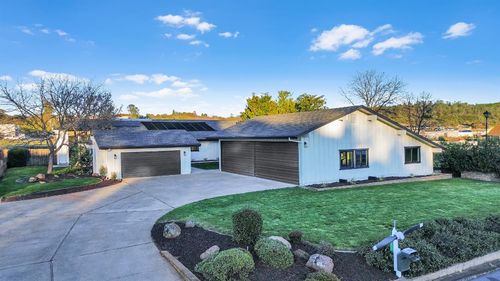 3053 Boeing Rd, Cameron Park, CA, 95682-9209 | Card Image