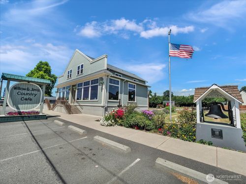 1421 Pioneer Hwy, Silvana, WA, 98287-4009 | Card Image