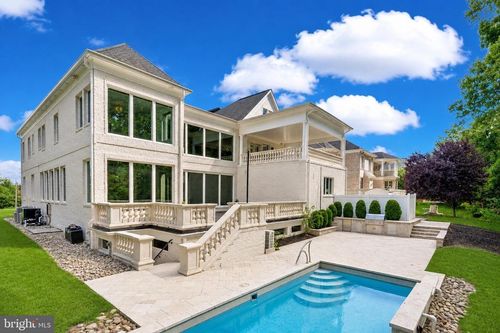 6600 Reserves Hill Ct, ANNANDALE, VA, 22003-2069 | Card Image