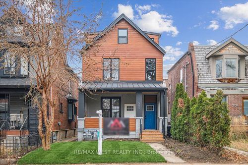 main-202 Perth Ave, Toronto, ON, M6P3X8 | Card Image