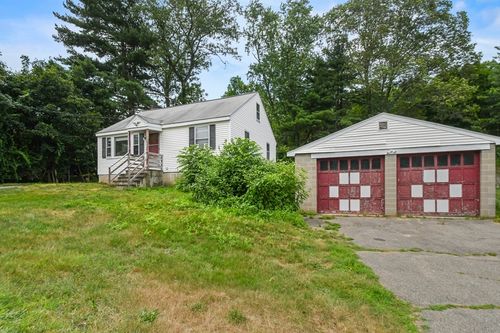 119 Russell St, Woburn, MA, 01801-4708 | Card Image