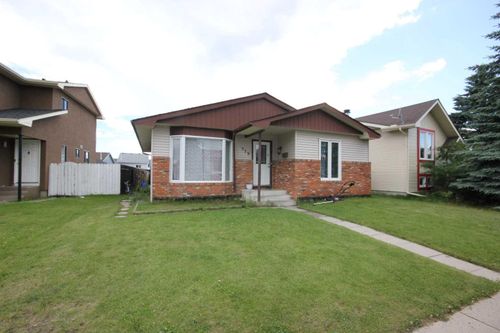 379 Falmere Rd Ne, Calgary, AB, T3J2Z5 | Card Image
