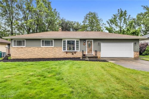 840 Twilight Dr, Seven Hills, OH, 44131-4064 | Card Image