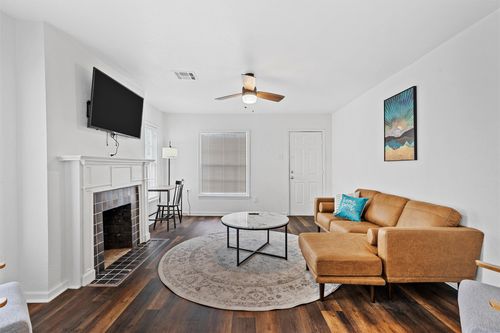 2225 Maple Ave, Waco, TX, 76707-1421 | Card Image