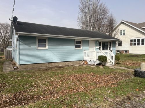 533 N Champaign St, Bement, IL, 61813-1111 | Card Image