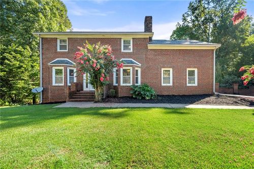 140 Forest Lake Dr, Fayetteville, GA, 30215-2117 | Card Image