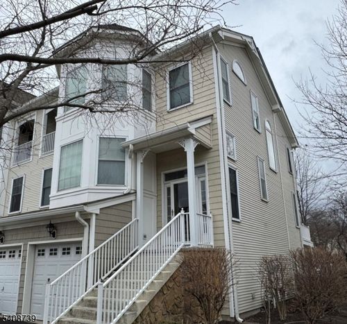 51 S Shore Dr, South Amboy, NJ, 08879-3433 | Card Image