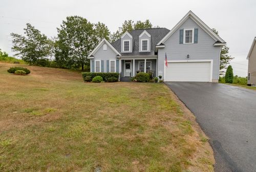 4 S Parrish Dr, Londonderry, NH, 03053-2881 | Card Image