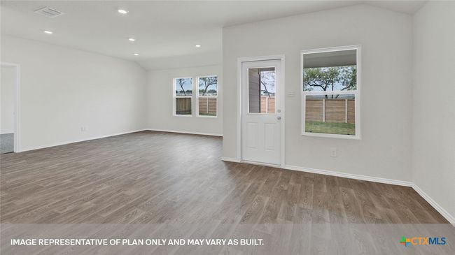 431 Hodges Street, House other with 4 bedrooms, 2 bathrooms and null parking in Maxwell TX | Image 15