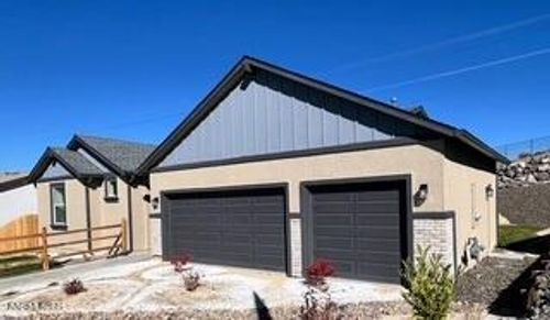 lot-149-model-home-725 Sun Mesa Dr, Sun Valley, NV, 89433-5624 | Card Image