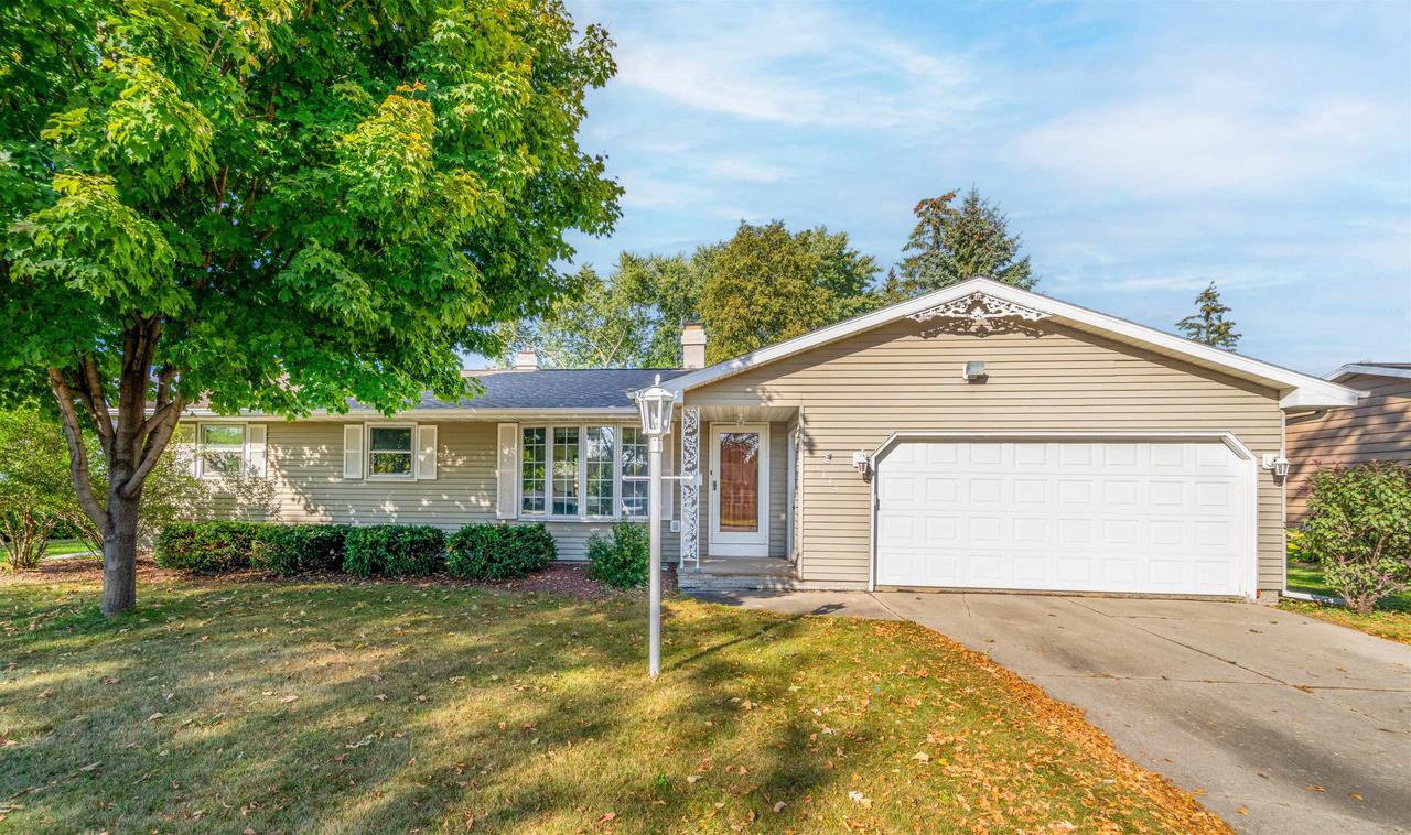 Amy St, Green Bay, WI 54302