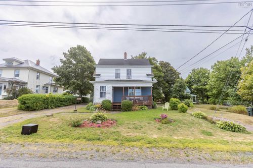 137 Main St, Springhill, NS, B0M1X0 | Card Image