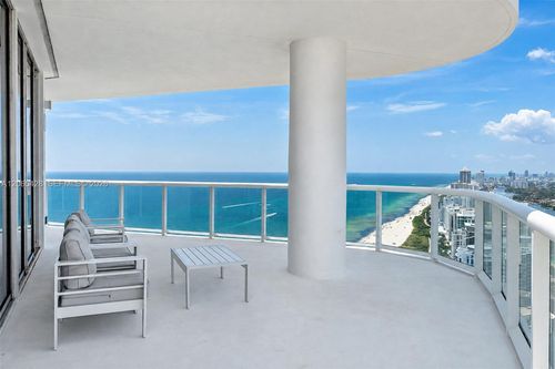 ts-07-6365 Collins Ave, Miami Beach, FL, 33141-9620 | Card Image