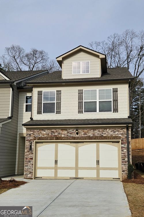 5645 Overview Dr, Flowery Branch, GA, 30542-7211 | Card Image