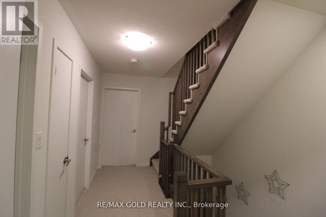 179 - 151 Honeycrisp Crescent, Townhouse with 3 bedrooms, 3 bathrooms and 1 parking in Vaughan (Vaughan Corporate Centre) ON | Image 19