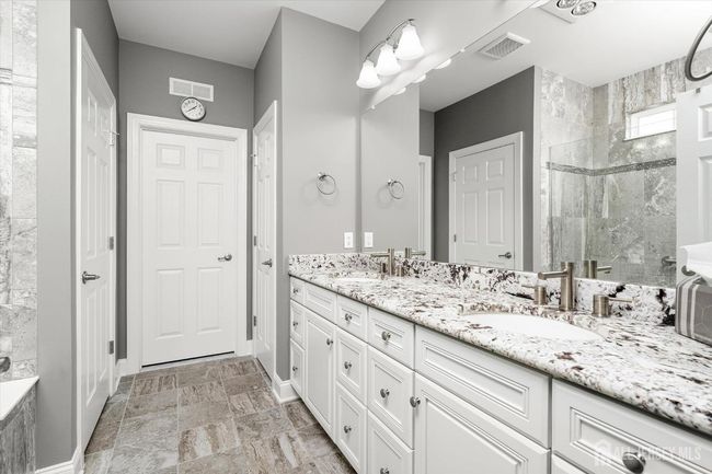 17 Landmark Rd, House other with 2 bedrooms, 3 bathrooms and null parking in Jamesburg NJ | Image 18