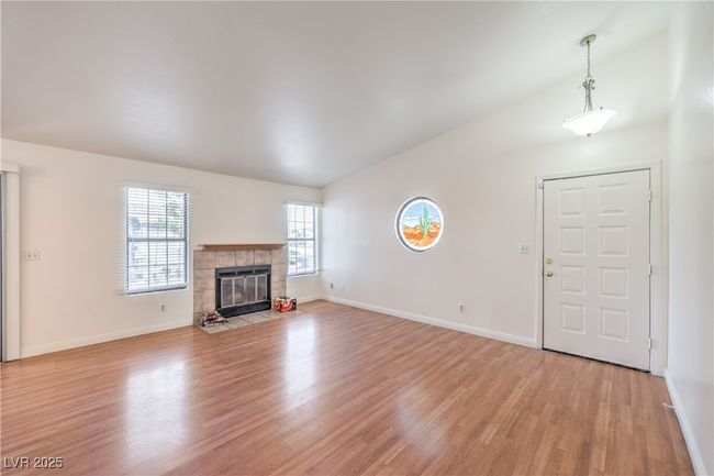 UNIT-202 - 5068 Jeffreys St, Condo with 2 bedrooms, 2 bathrooms and null parking in Las Vegas NV | Image 9
