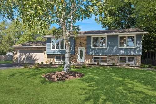 1900 Burr Oak Ln, Lindenhurst, IL, 60046-9258 | Card Image