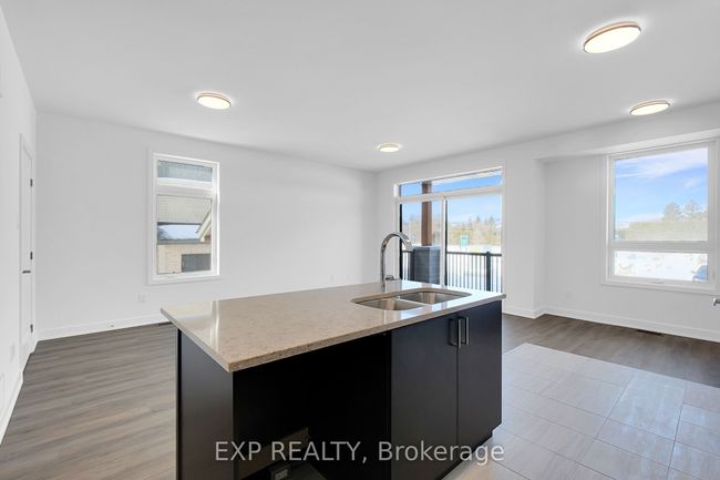 815 Silhouette N/A, Condo with 2 bedrooms, 3 bathrooms and 1 parking in Barrhaven ON | Image 8