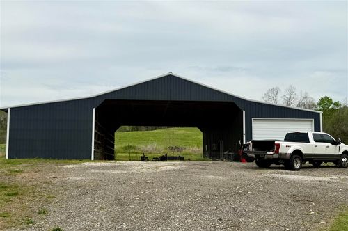 11597 Center Point Rd, Tompkinsville, KY, 42167-7667 | Card Image