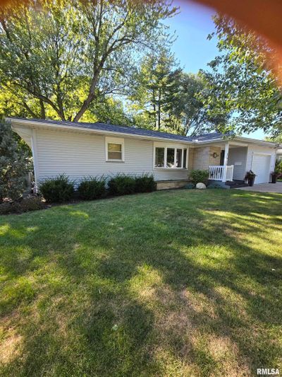 3610 35 Th Avenue, House other with 3 bedrooms, 2 bathrooms and null parking in Rock Island IL | Image 2