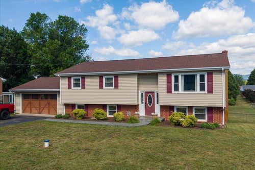 7248 Old Mountain Rd, Roanoke, VA, 24019-5117 | Card Image